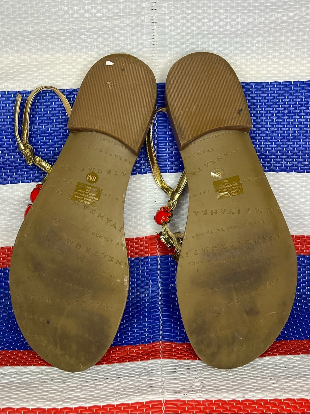 Ivanka Trump Coral Jewel Flat Thong Sandals Women’s Size 8 Summer Sandals - Picture 6 of 9